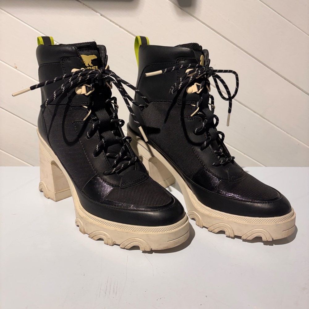 Sorel Women's Brex Heel Lace Boot
